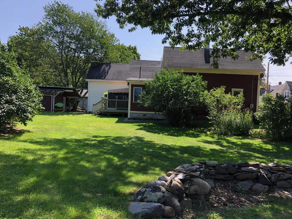 4 Spruce Street Rochester NH 03867