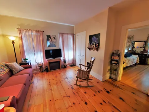 22 Myrtle Street Brattleboro VT 05301