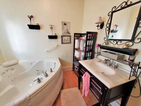 22 Myrtle Street Brattleboro VT 05301