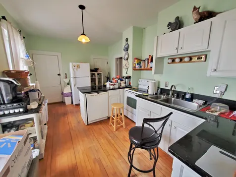 22 Myrtle Street Brattleboro VT 05301