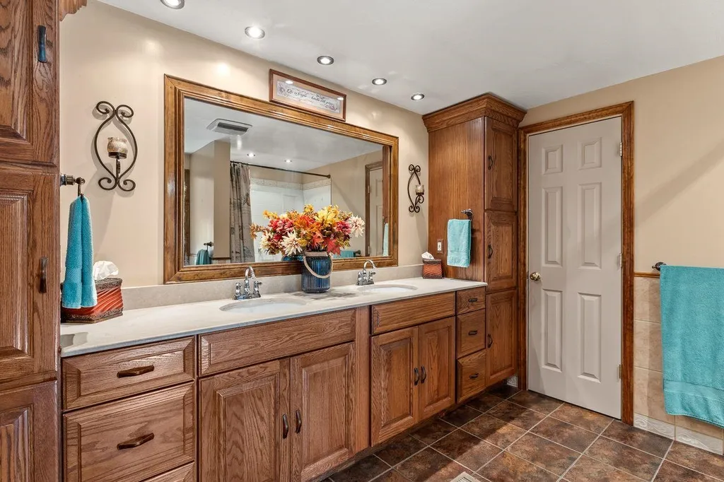 10 Birch Court Seabrook NH 03874