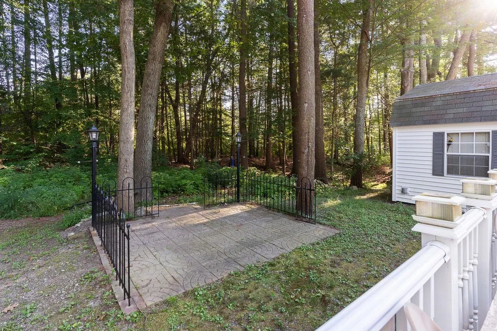 10 Birch Court Seabrook NH 03874