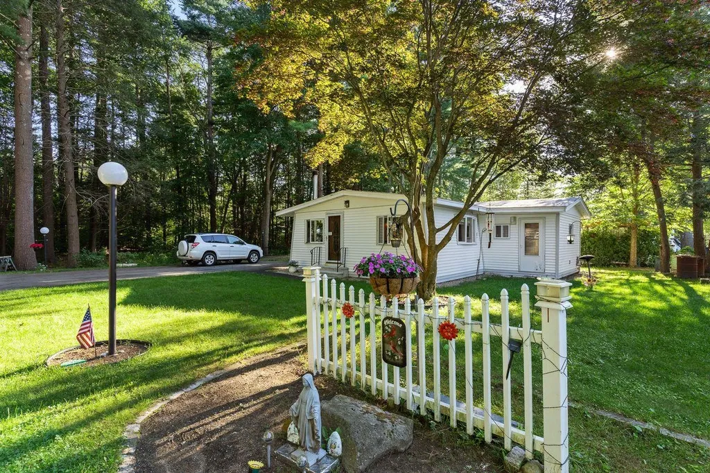 10 Birch Court Seabrook NH 03874