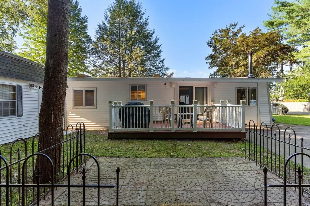 10 Birch Court Seabrook NH 03874