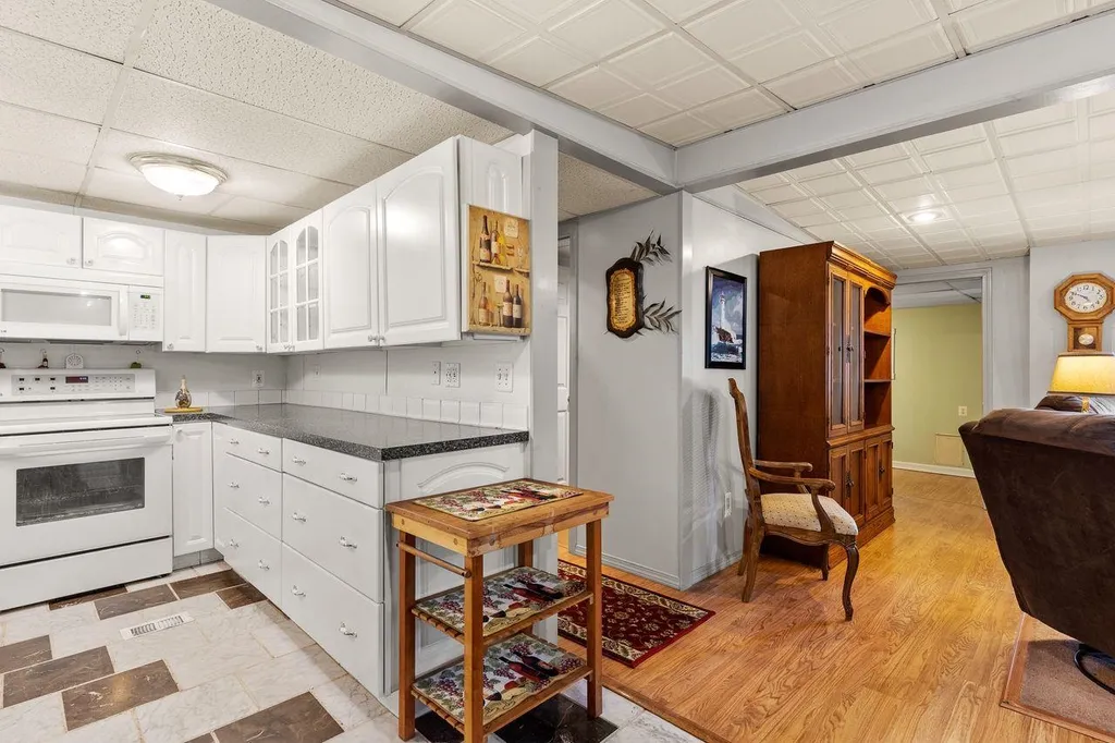 10 Birch Court Seabrook NH 03874