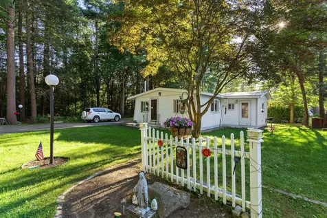 10 Birch Court Seabrook NH 03874