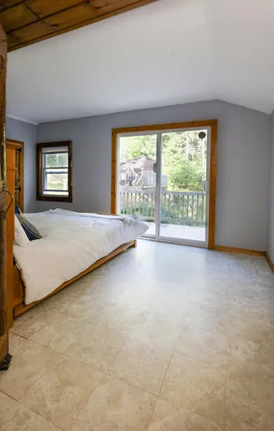 37 Spring Street Pelham NH 03076