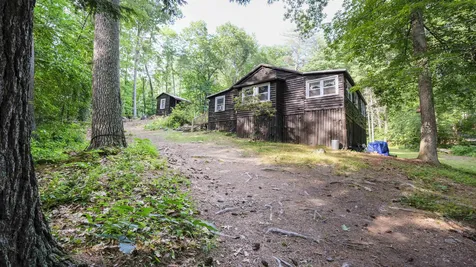 37 Spring Street Pelham NH 03076