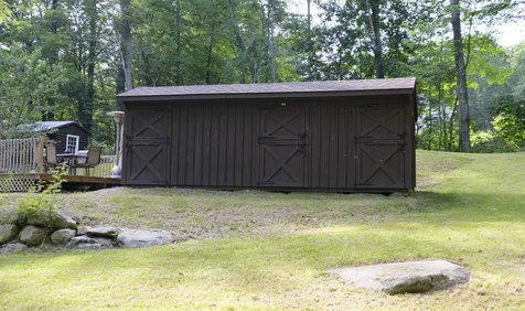 37 Spring Street Pelham NH 03076