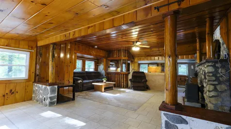 37 Spring Street Pelham NH 03076