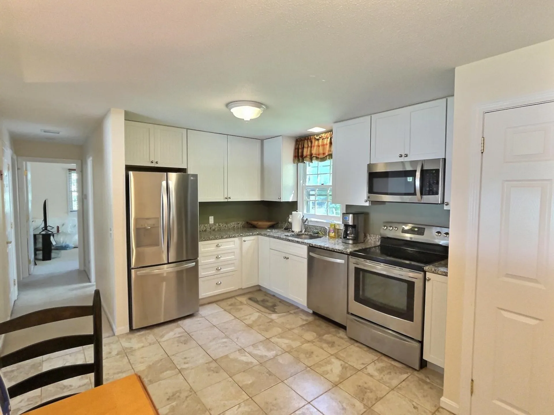 18 Prescott Lane New London NH 03257