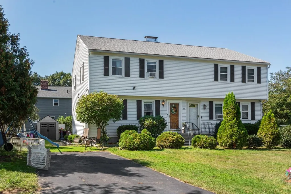 32l Tiger Tail Circle Derry NH 03038