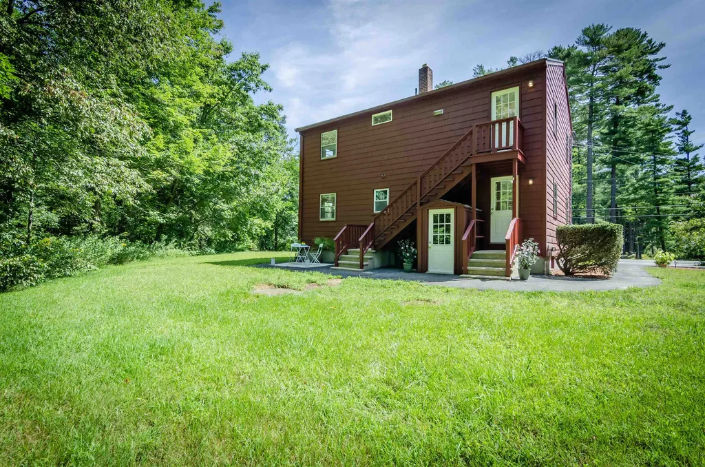 143 Windham Road Pelham NH 03076