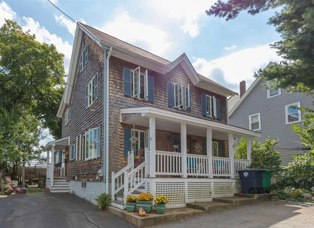 2 Whites Court Nashua NH 03064