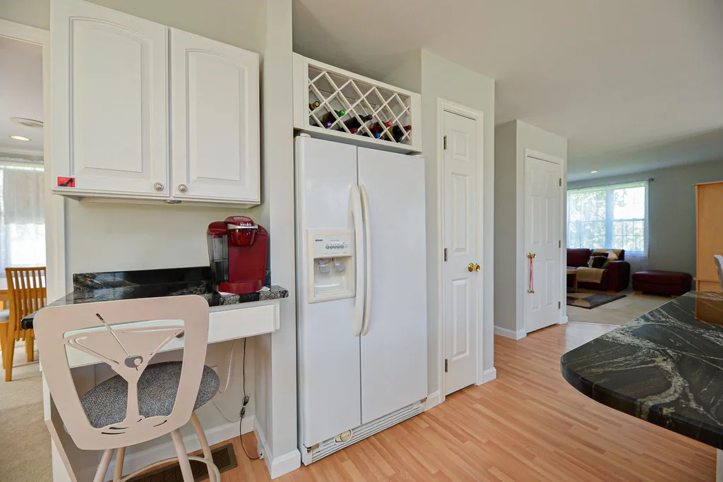 37 Currier Road Pelham NH 03076