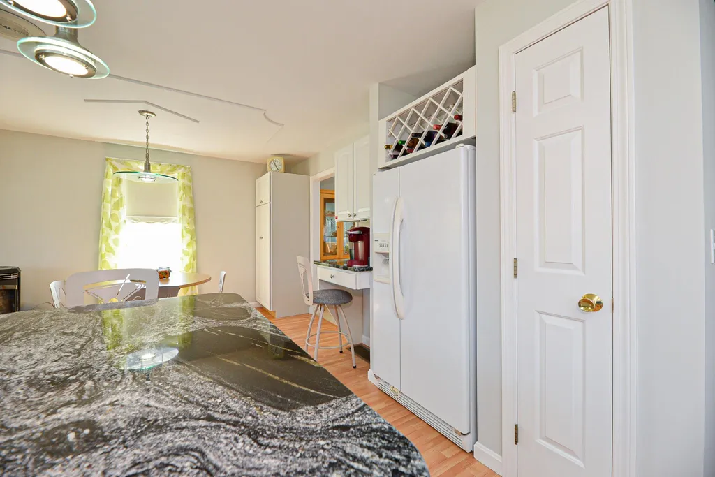 37 Currier Road Pelham NH 03076