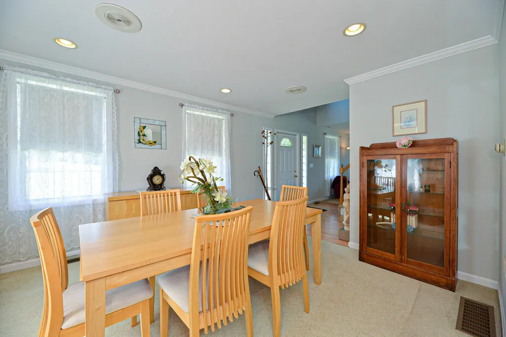 37 Currier Road Pelham NH 03076