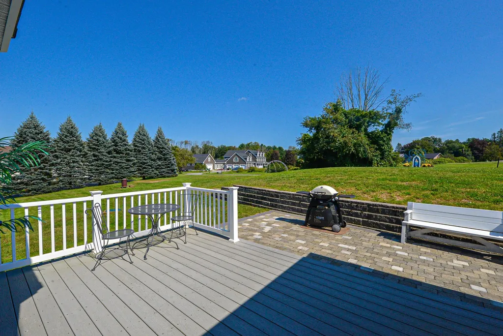 37 Currier Road Pelham NH 03076