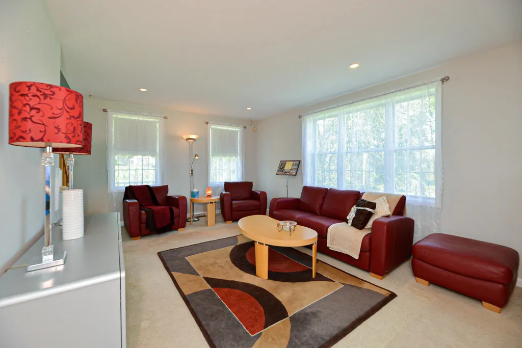 37 Currier Road Pelham NH 03076