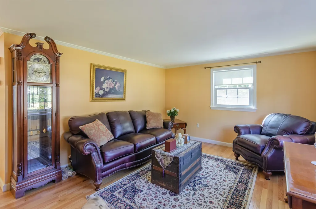 76 N Main Street Salem NH 03079