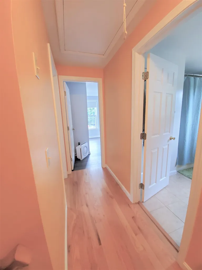 21 Fraser Drive Salem NH 03079