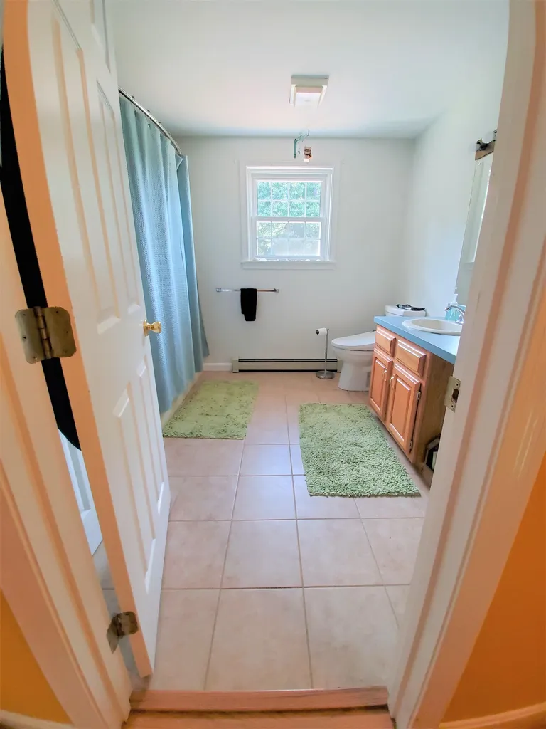21 Fraser Drive Salem NH 03079
