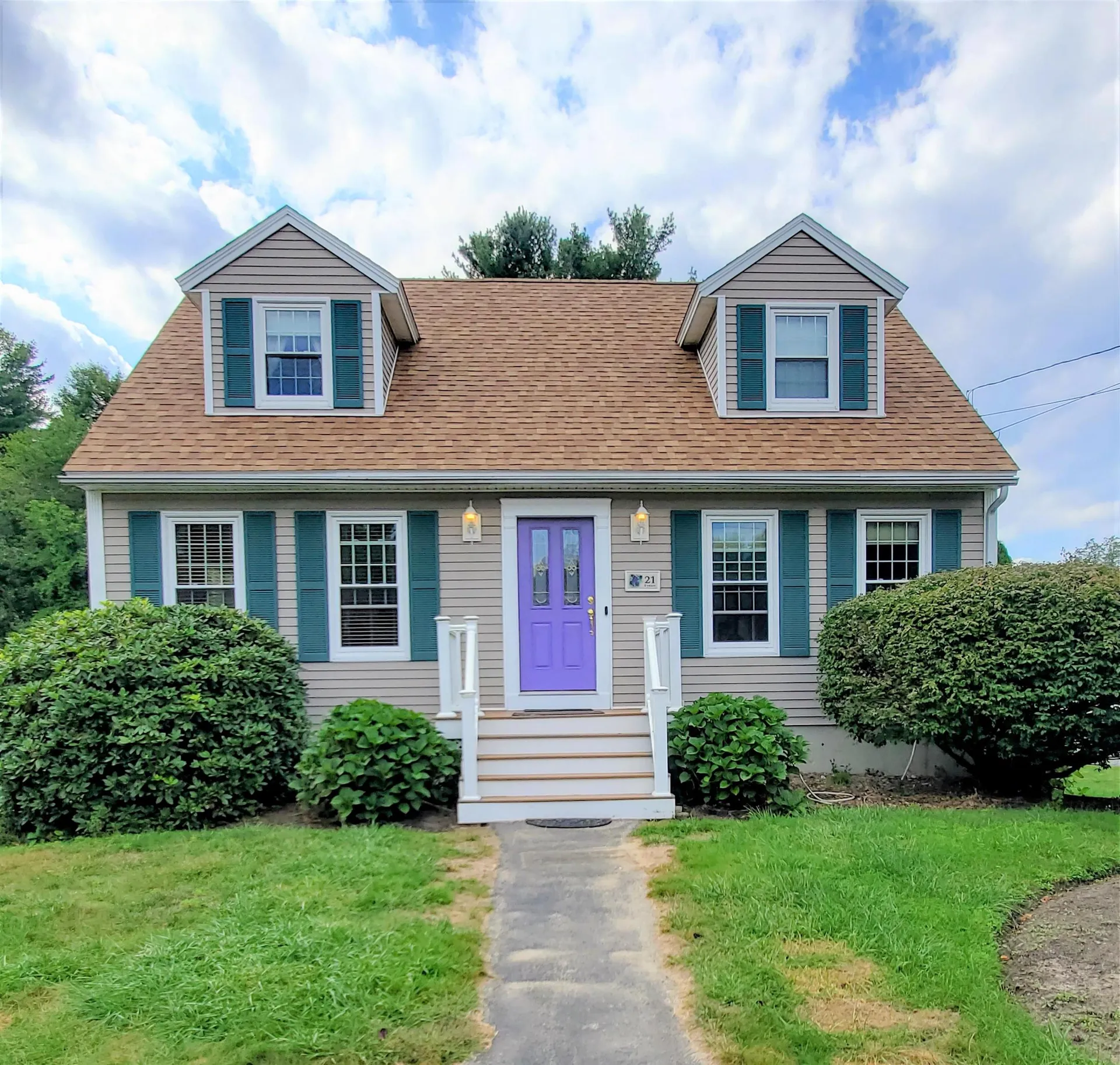 21 Fraser Drive Salem NH 03079