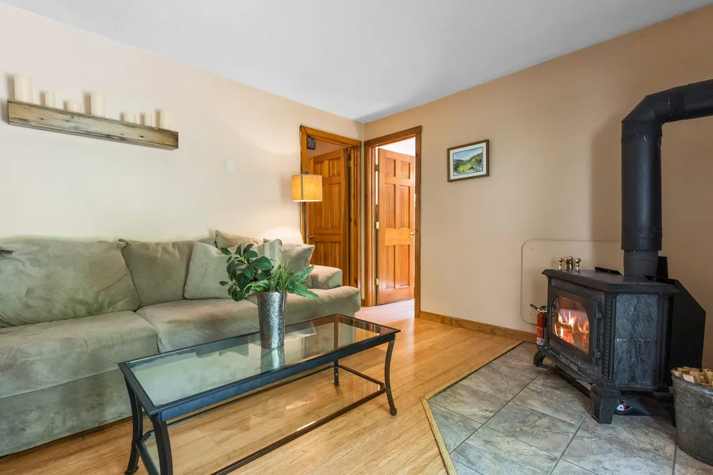 8 Valentine Drive Barrington NH 03825