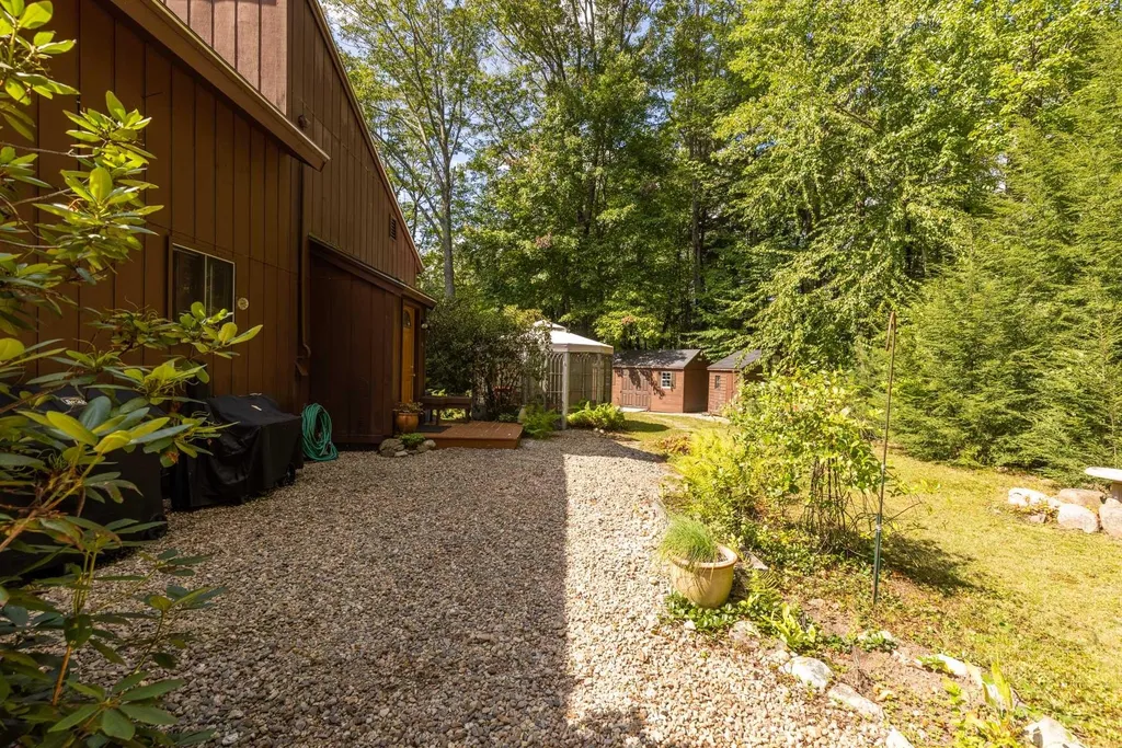 8 Valentine Drive Barrington NH 03825