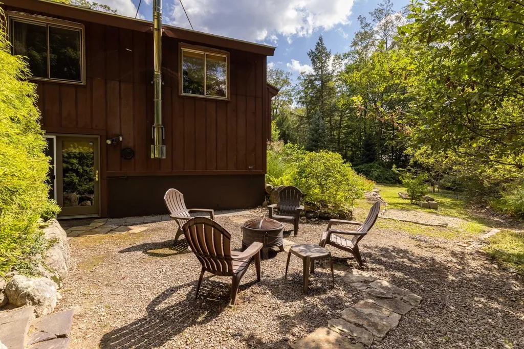 8 Valentine Drive Barrington NH 03825