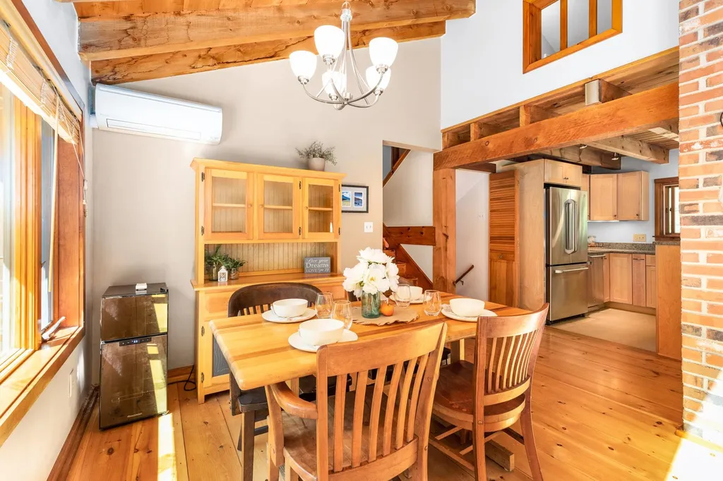 8 Valentine Drive Barrington NH 03825