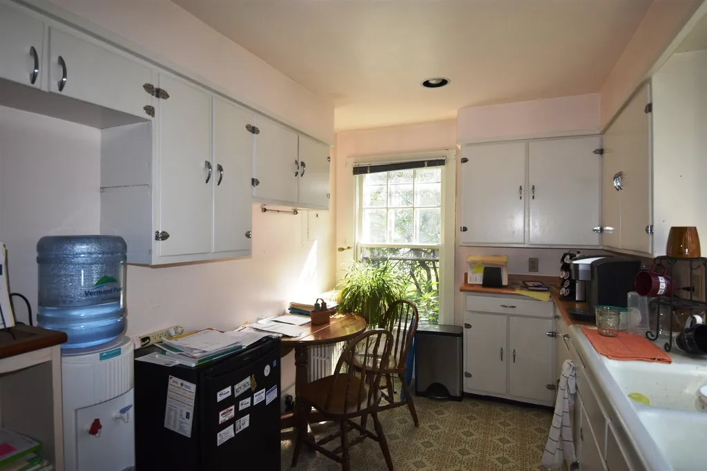 23 West Street Bristol VT 05443