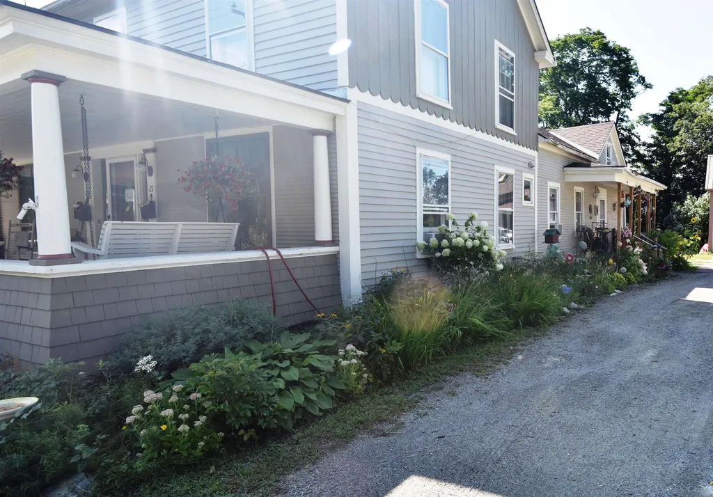 23 West Street Bristol VT 05443