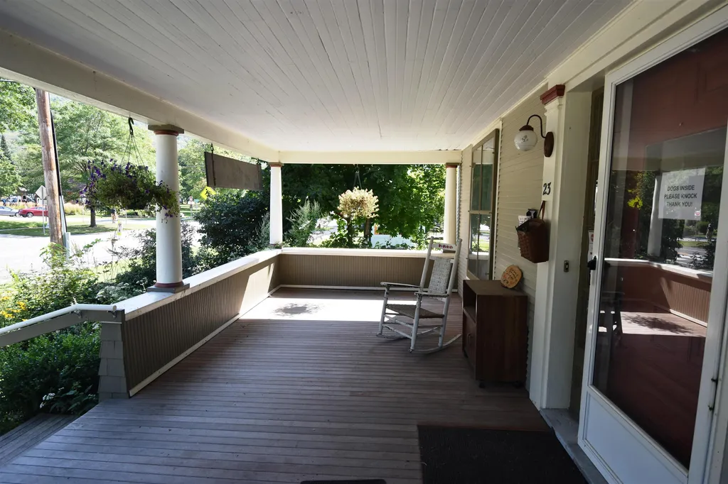 23 West Street Bristol VT 05443