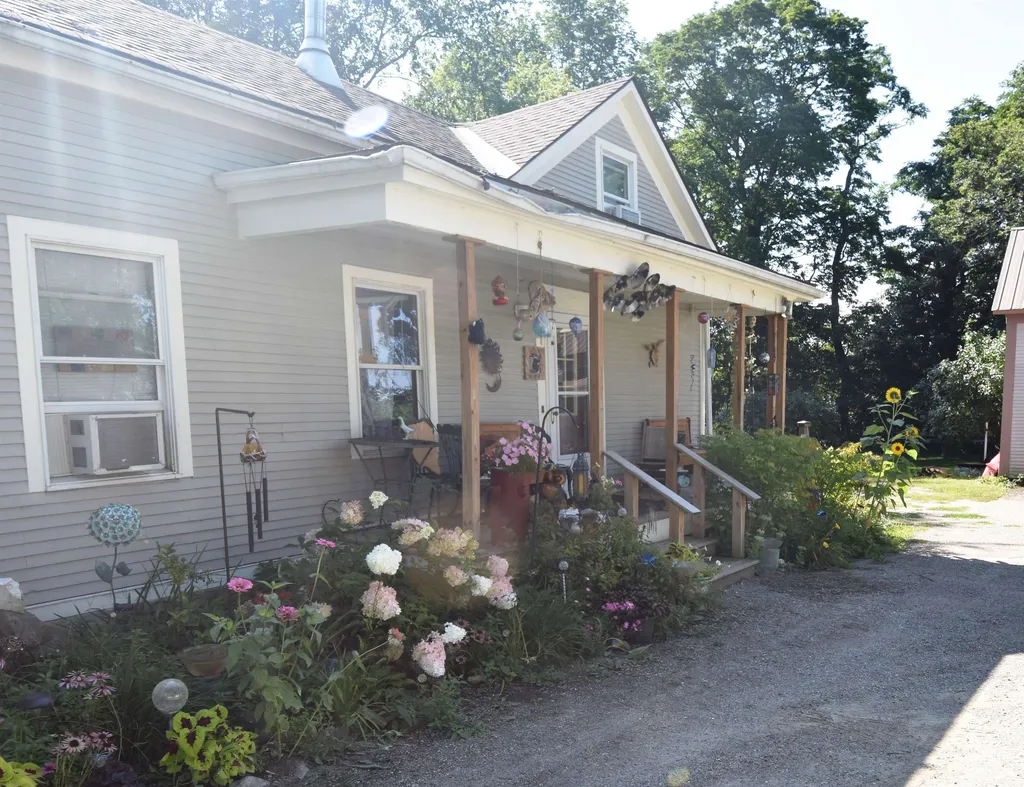 23 West Street Bristol VT 05443
