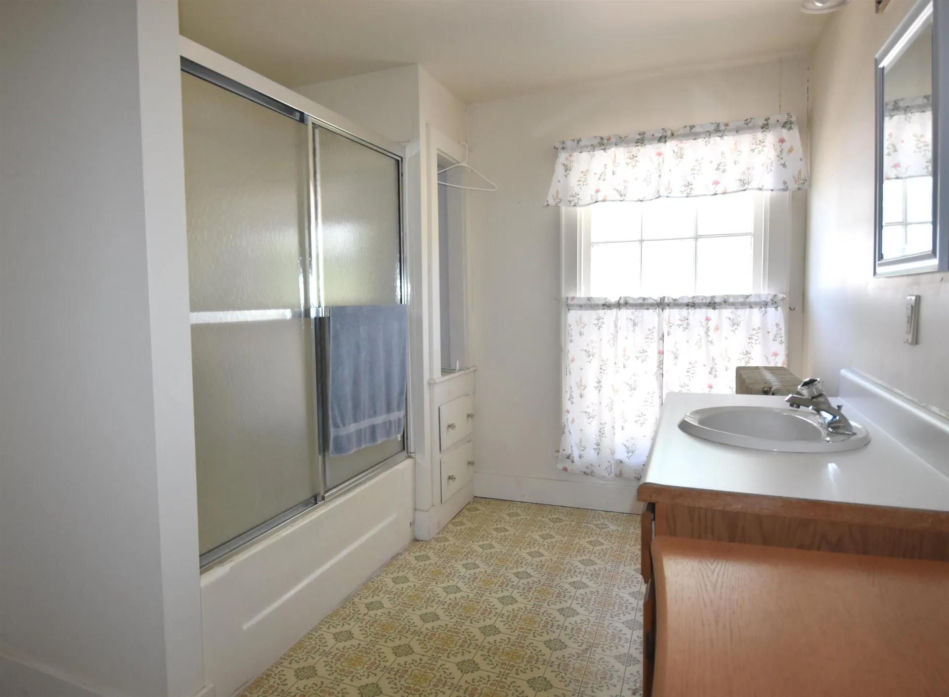 23 West Street Bristol VT 05443