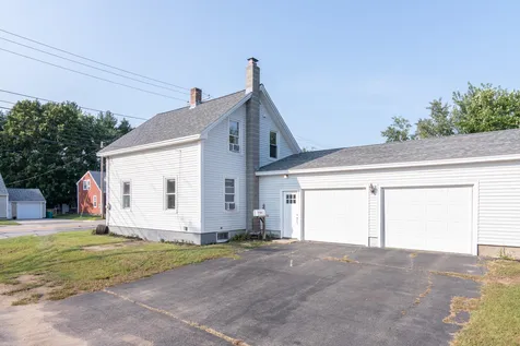 102 Washington Street Rochester NH 03867
