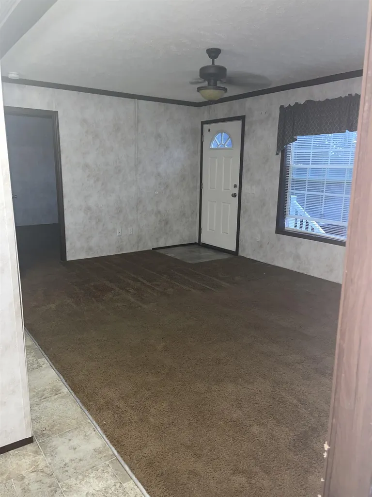 8 Aster Drive Tilton NH 03276