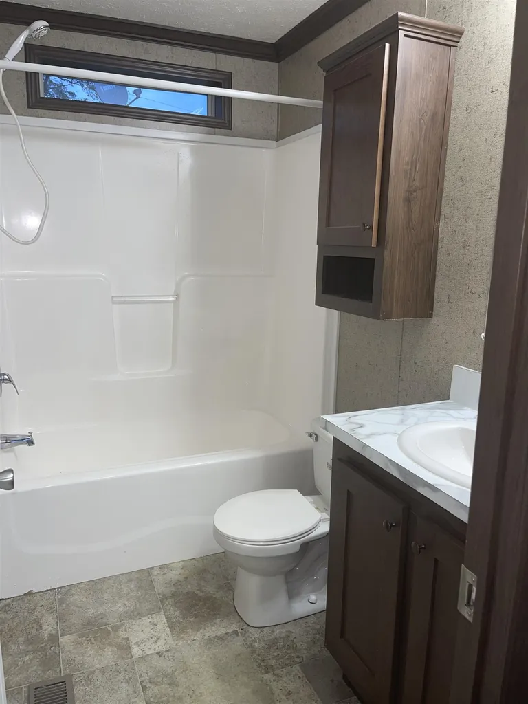 8 Aster Drive Tilton NH 03276