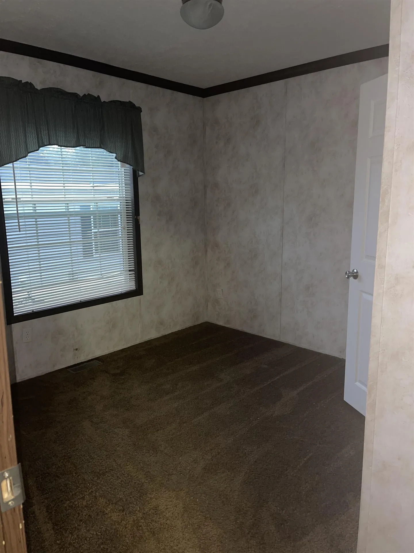 8 Aster Drive Tilton NH 03276