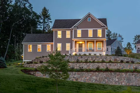 222 Scenic Drive Manchester NH 03104