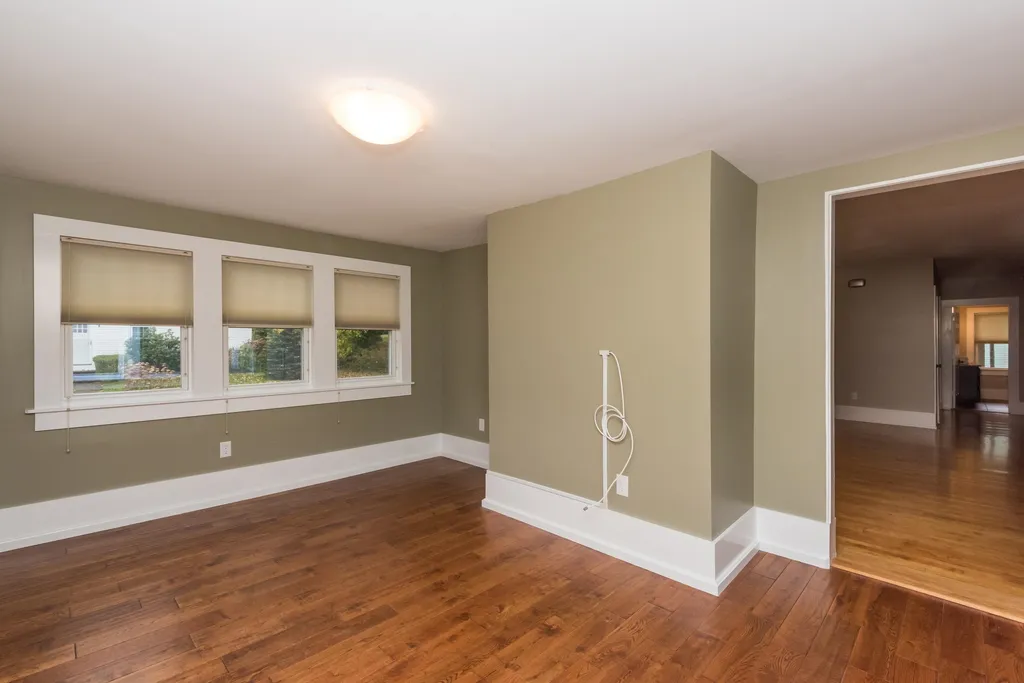 5 Brookline Avenue Dover NH 03820