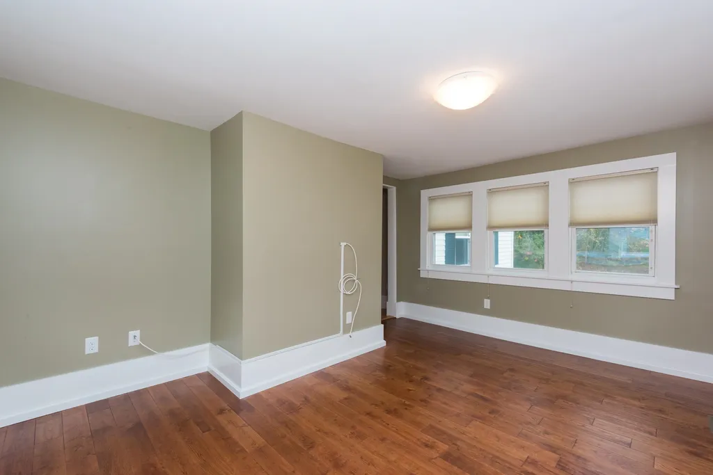 5 Brookline Avenue Dover NH 03820