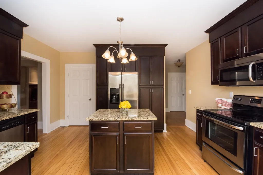 5 Brookline Avenue Dover NH 03820