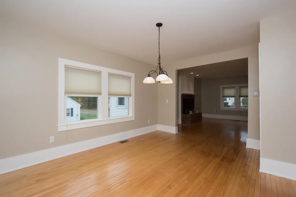5 Brookline Avenue Dover NH 03820