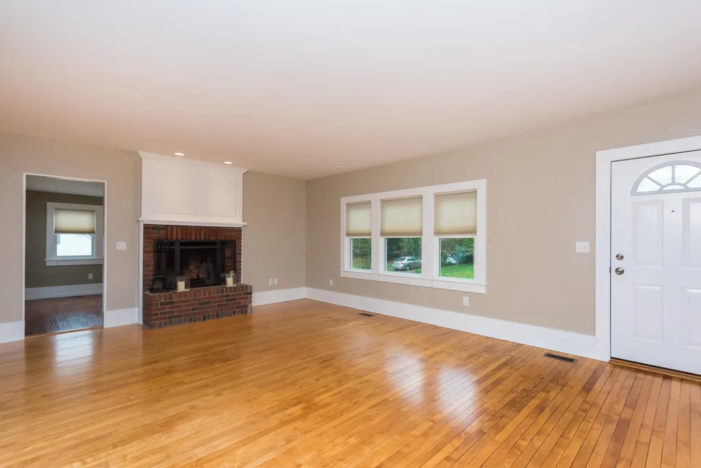 5 Brookline Avenue Dover NH 03820