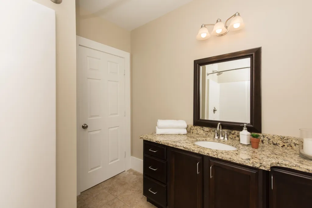 5 Brookline Avenue Dover NH 03820