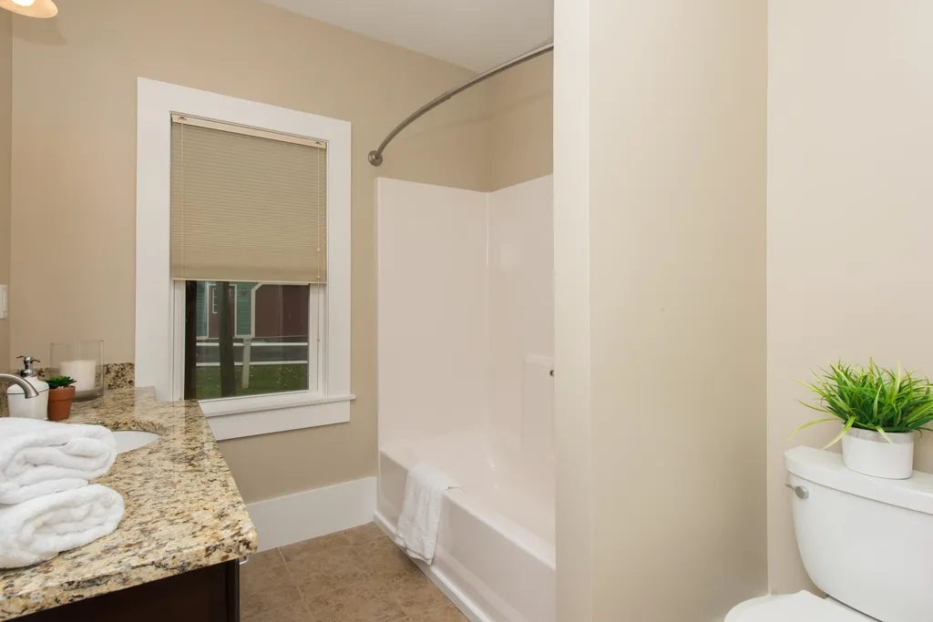 5 Brookline Avenue Dover NH 03820