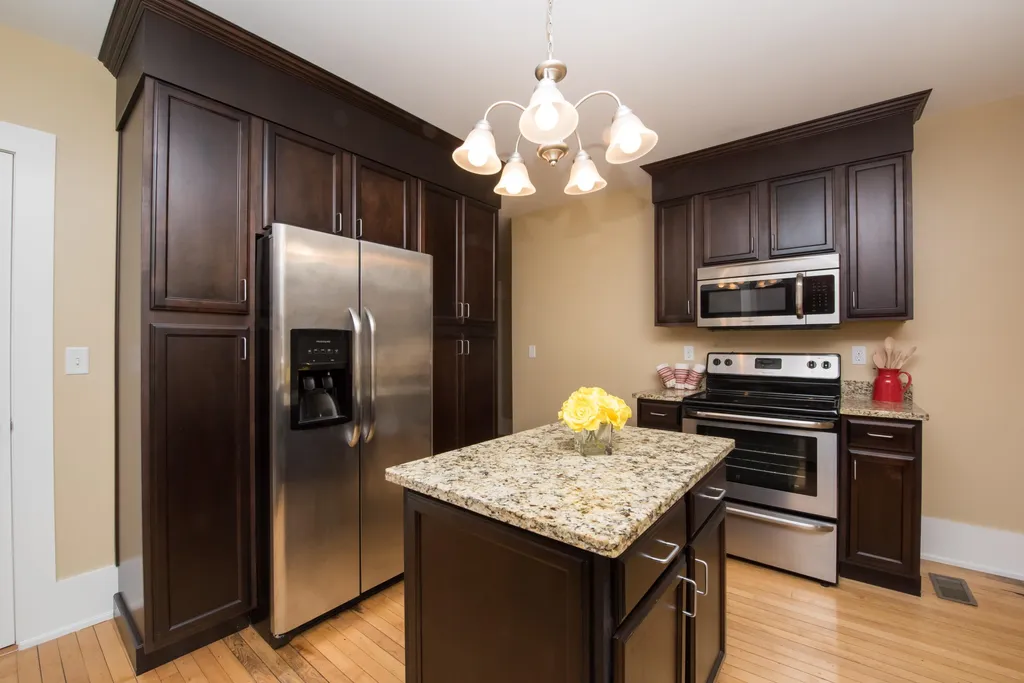 5 Brookline Avenue Dover NH 03820