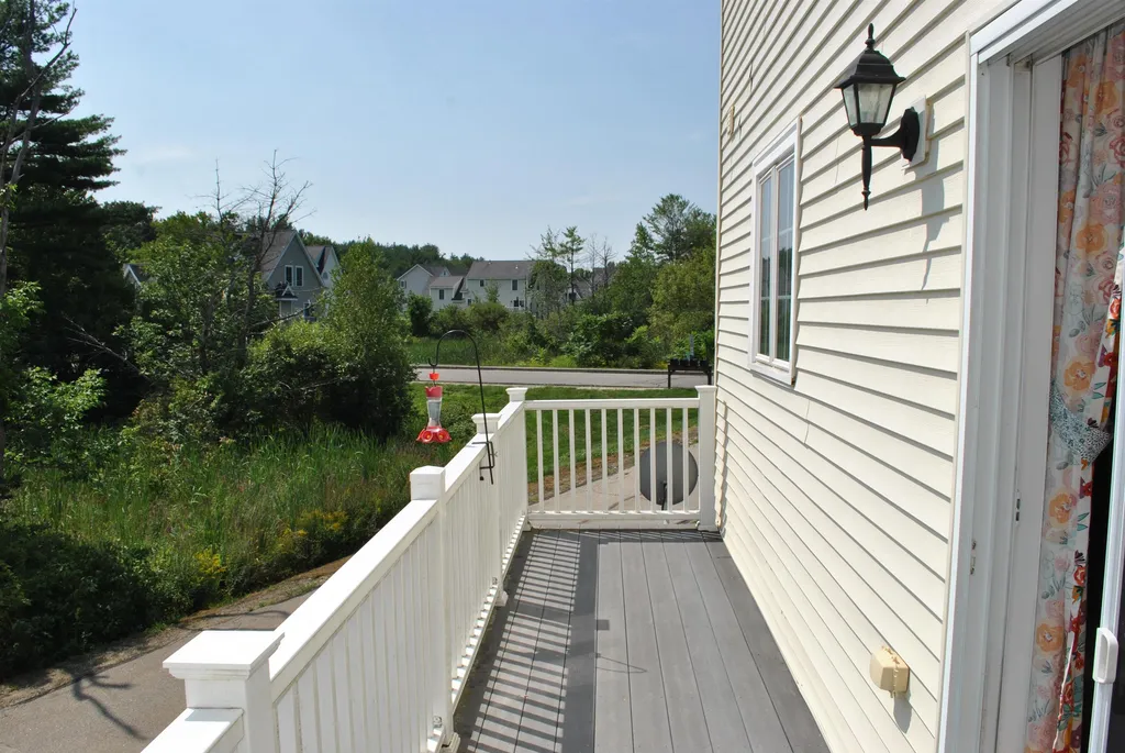 2 Trestle Way Dover NH 03820